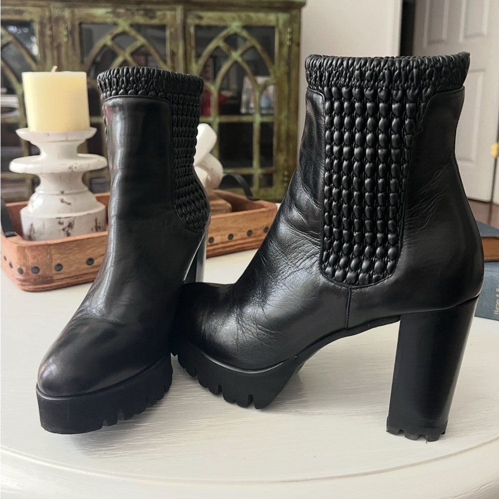 Luca Grossi Fatto Black Leather Ankle Heel Boots Hand Made Italy Braided Panels